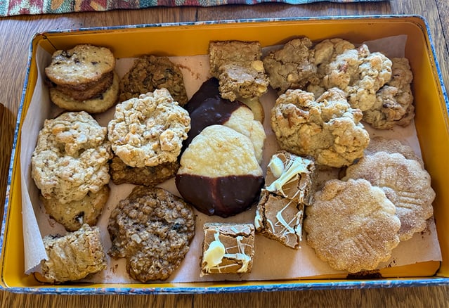 1006_04 CT cookies sm