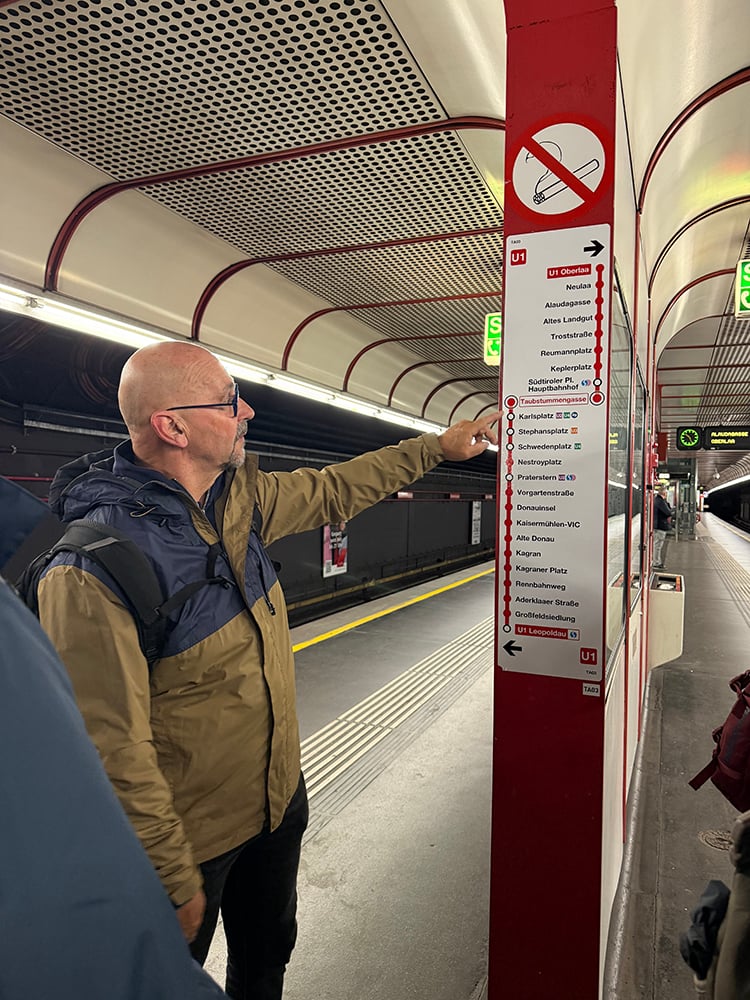 5.12.26 UBahn2